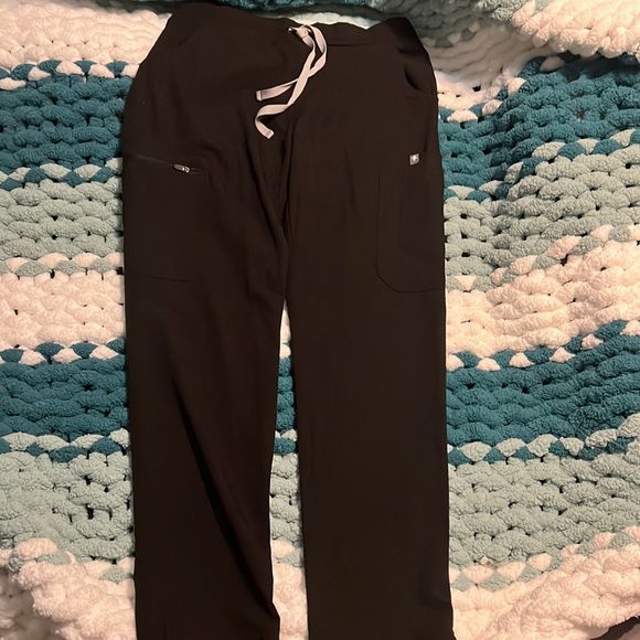 NWOT XS FIGS black scrub set - Picture 2 of 4